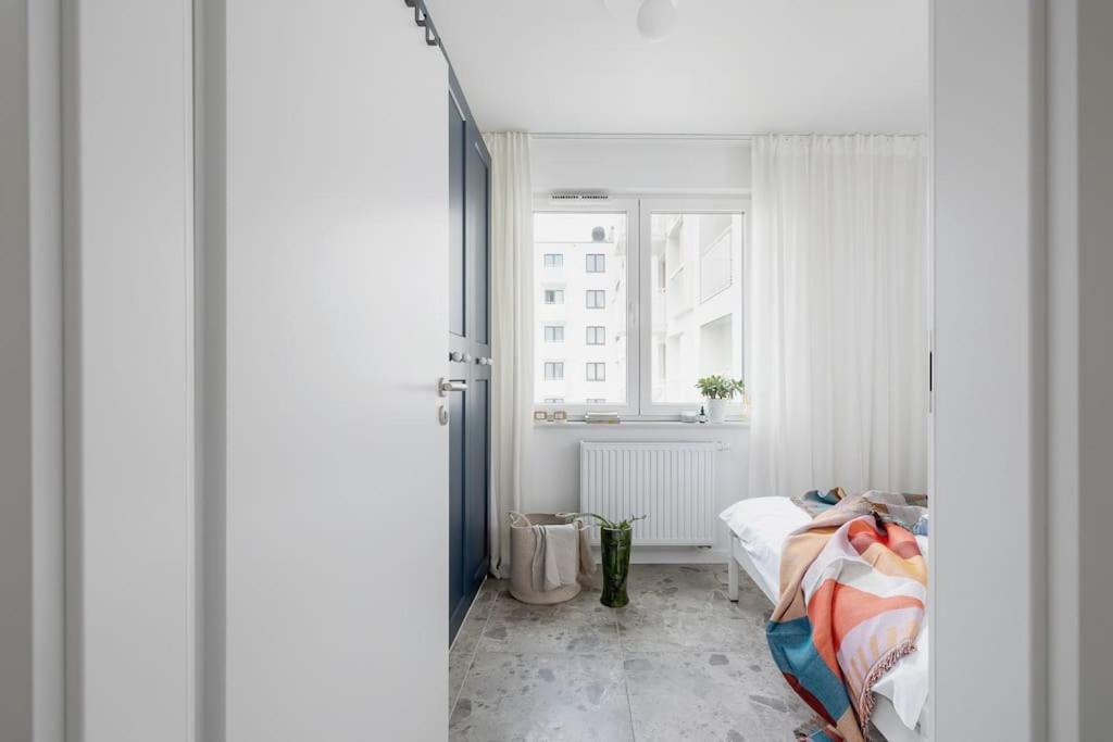 Apartment With Balcony, Private Parking - Bagry Lake - Goszczynskiego 1 Cracovia Esterno foto